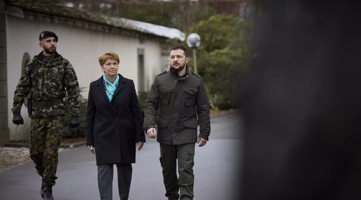 Elveția, țară neutră, își va mări cheltuielile militare din cauza războiului din Ucraina. O parte din artileria armatei datează încă din 1960