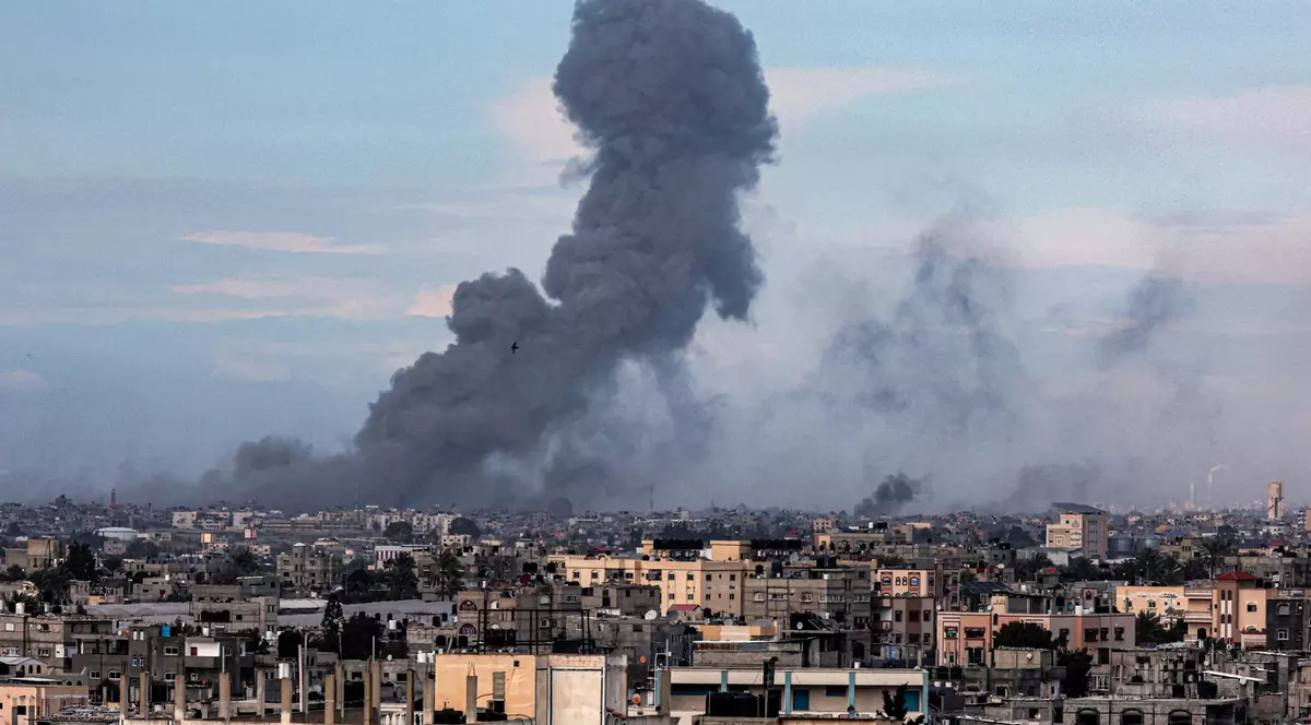 Netanyahu insistă cu asaltul asupra orașului Rafah, promițând „o acțiune puternică”, în ciuda apelurilor globale la reținere. „Numărăm zilele până când Israelul va trimite tancurile”