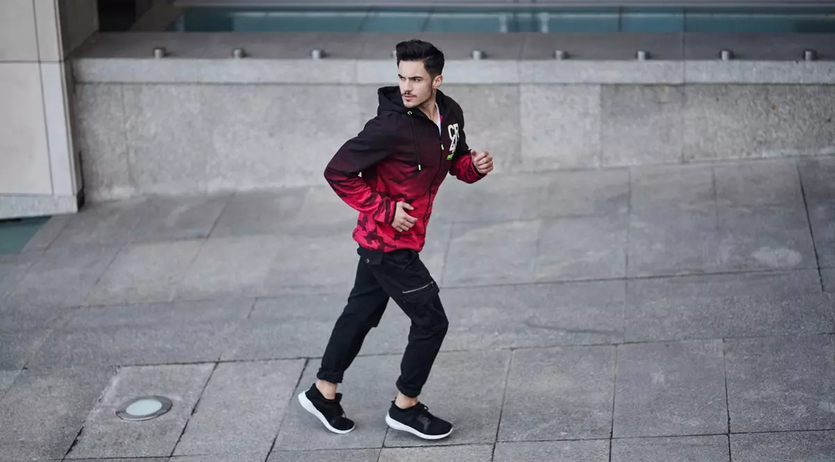 Pantaloni de trening pentru bărbații care fac jogging – aleargă și prinde vânzările mari