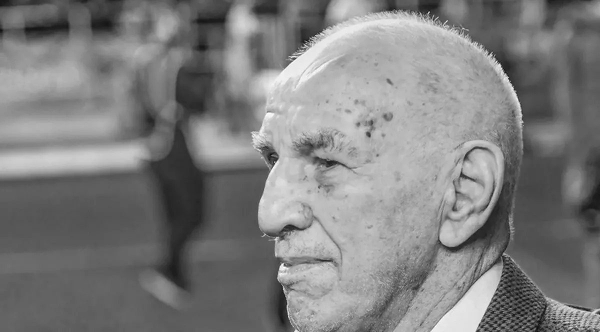Fostul internaţional Dumitru Macri a murit la vârsta de 92 de ani. A fost primul fotbalist român nominalizat la Balonul de Aur