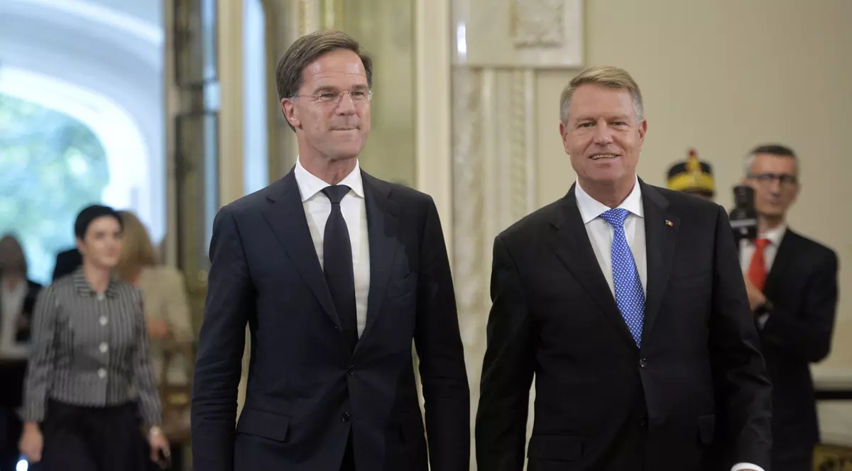 „Este un om minunat. Am lucrat bine aproape mereu”. Mark Rutte, prima reacție publică despre Klaus Iohannis, contracandidatul său la șefia NATO