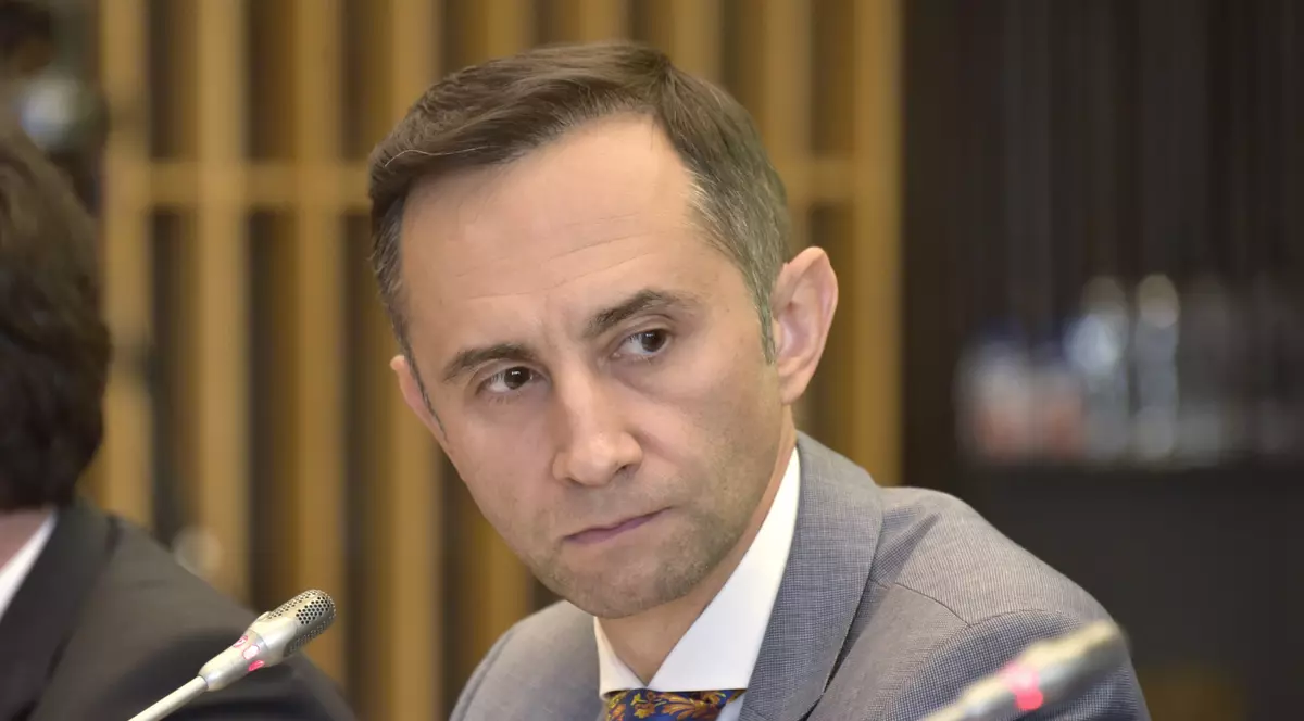 Alin Nica a fost demis de la șefia PNL Timiș, după ce s-a opus alianței cu PSD: „Am fost sacrificat pentru șantajul PSD”. Simonis, candidatul comun la șefia CJ