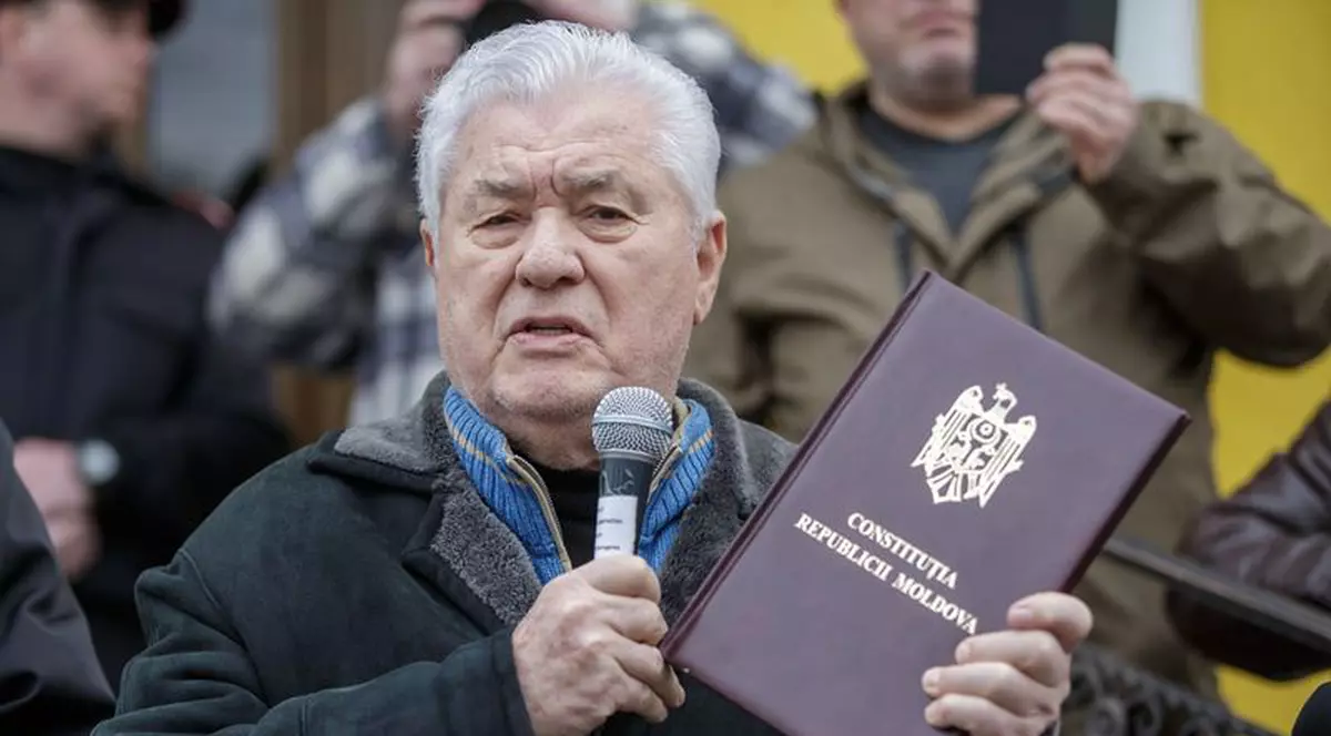 Vladimir Voronin a refuzat să vorbească în română în Parlamentul din Republica Moldova. „O să vorbesc în limba rusă”