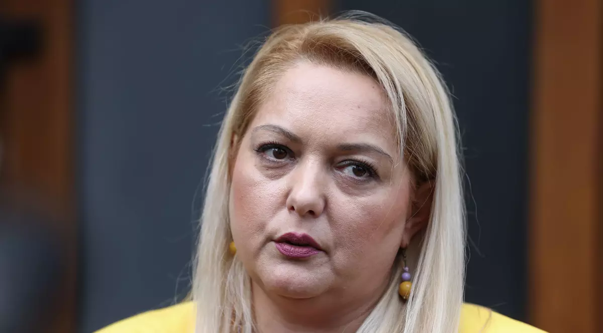 Cine e Oana Sivache, directoarea Administrației Spitalelor București, care s-a autointitulat „Navalnîi al Bucureștiului”, după ce a fost acuzată de luare de mită