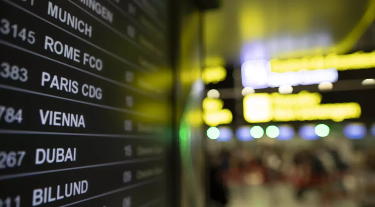 Zbor direct între capitala Azerbaidjanului, Baku, şi Bucureşti, de două ori pe săptămână. Cât durează cursa și cât costă viza