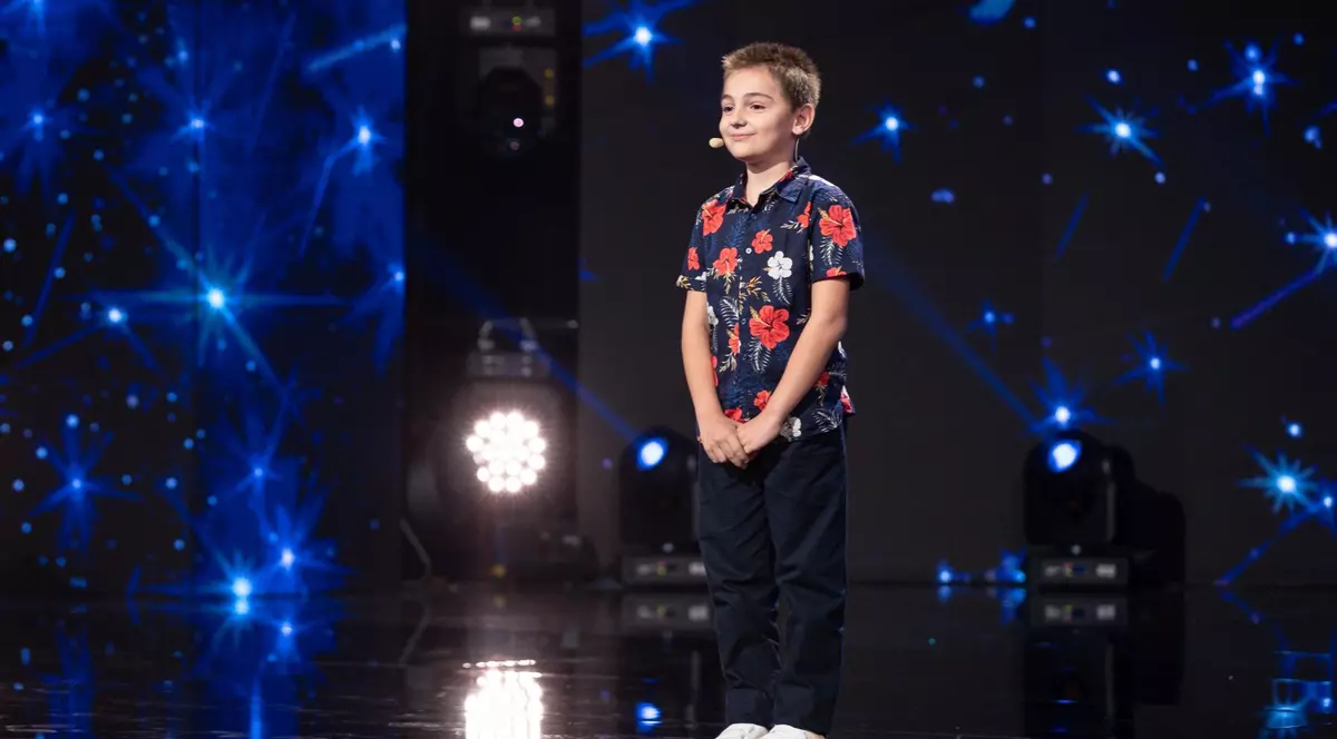 Karlos Tănăsucă la Românii au talent