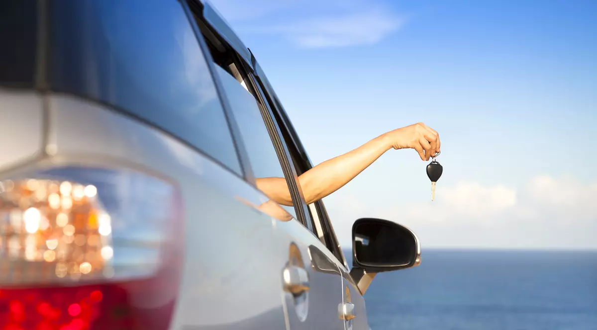 Dacă vii în vacanță serviciile de închirieri auto sunt o soluție flexibilă de transport