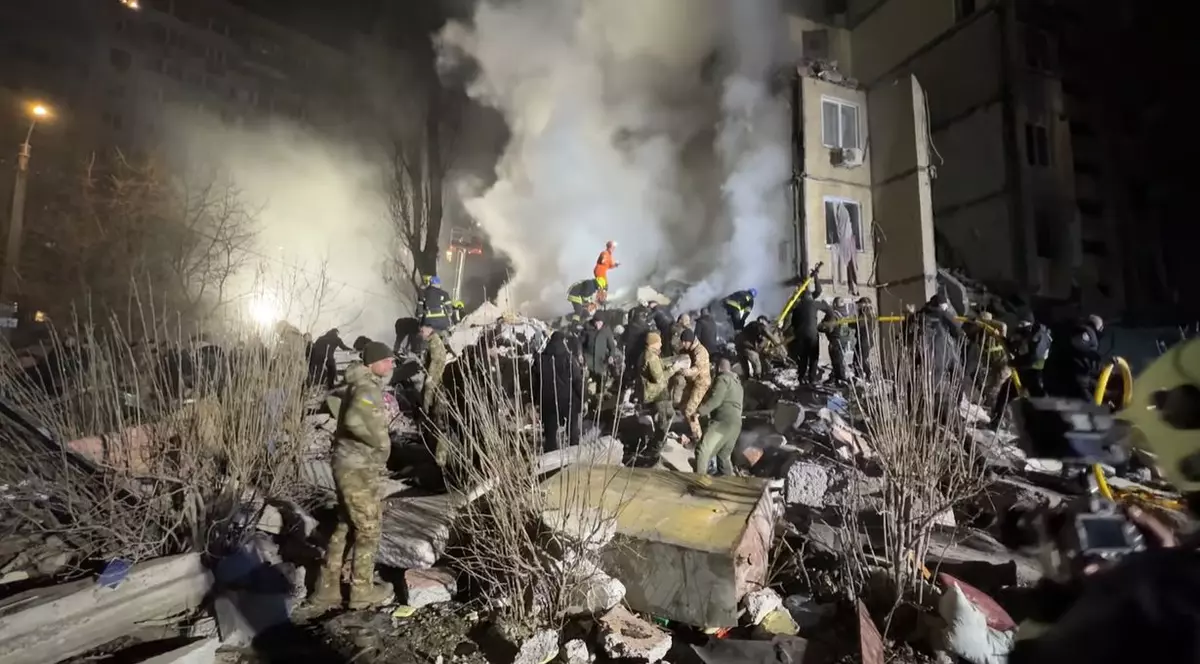 Război în Ucraina, ziua 738 | Bloc din Odesa, distrus într-un atac rusesc cu drone. Șapte morţi, printre care şi un copil