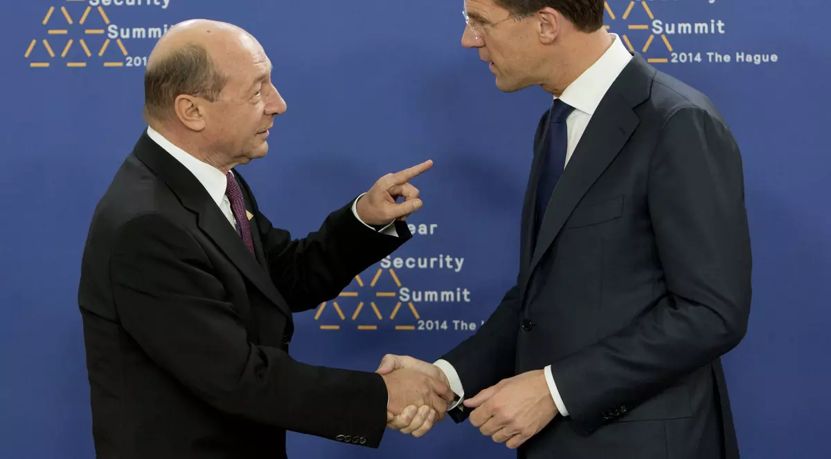 Traian Băsescu reia atacurile la adresa lui Mark Rutte, după anunțul lui Iohannis privind candidatura la șefia NATO: „A făcut destul rău României”