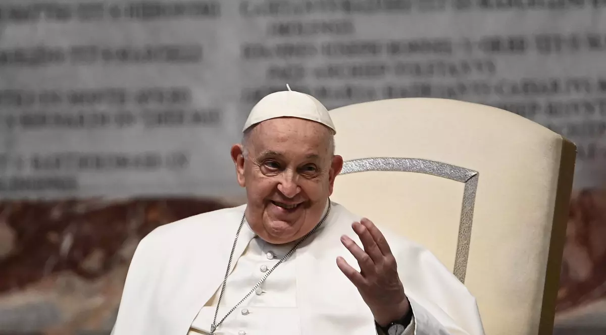 Papa Francisc afirmă că Ucraina ar trebui să aibă ,,curajul steagului alb" al discuțiilor de pace: ,,Să nu vă fie ruşine să negociaţi, înainte ca lucrurile să se înrăutăţească"