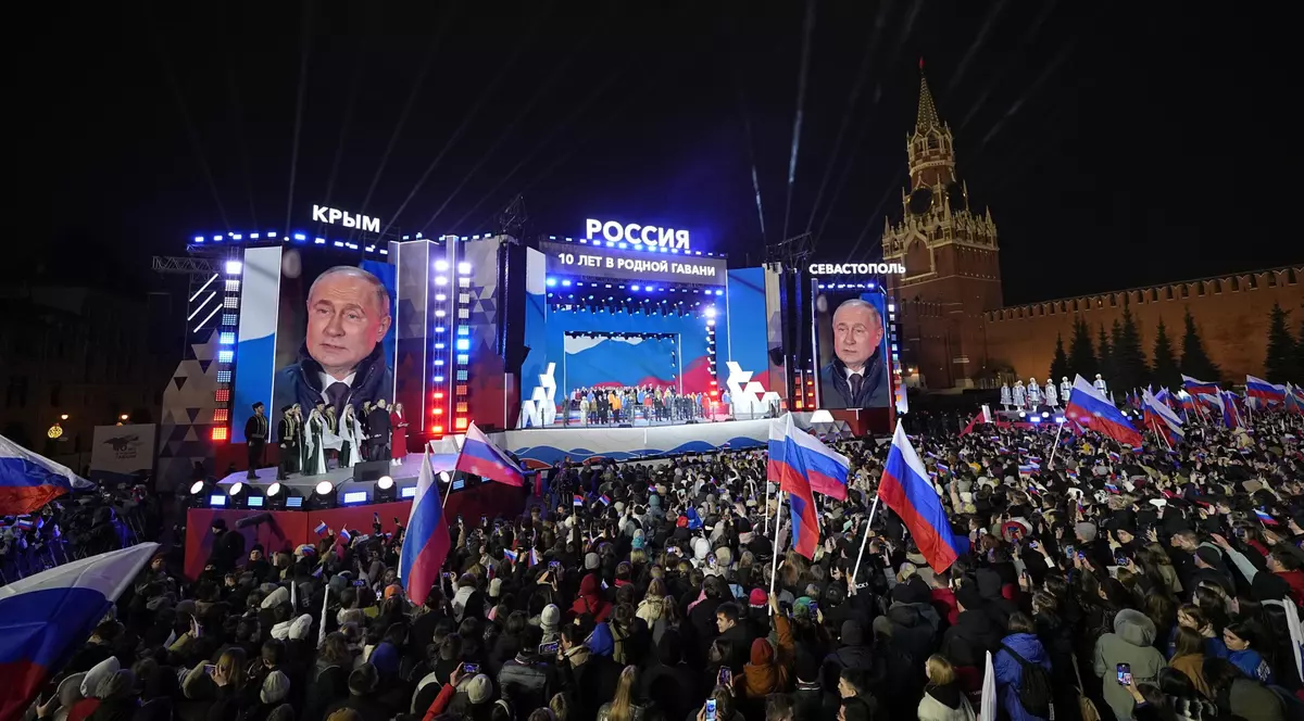 Putin, discurs în Piața Roșie, unde a sărbătorit realegerea sa și 10 ani de la anexarea Crimeei: „Crimeea s-a întors în portul natal”