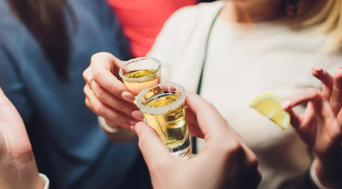OMS, îngrijorată de consumul „alarmant” de alcool în rândul copiilor: „O ameninţare gravă”