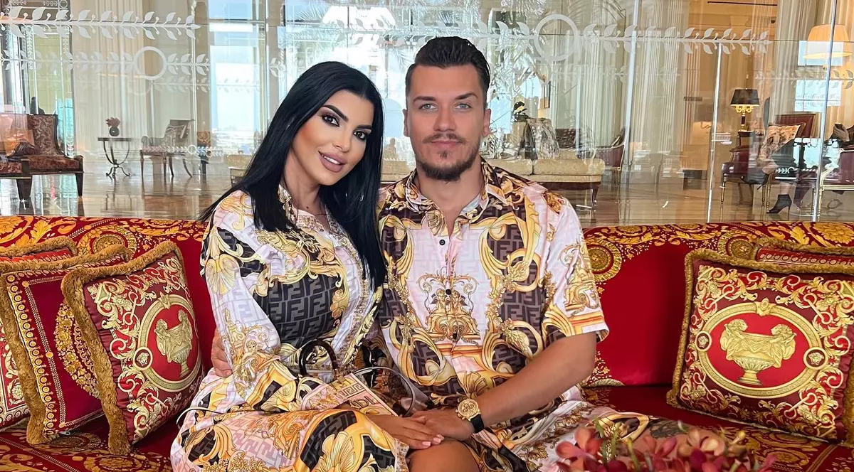 Fetița Andreei Tonciu se coafează la salon și poartă unghii false. „Nu mă interesează că mi-aș lua hate”