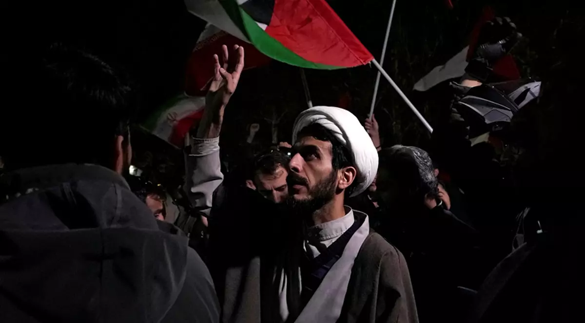 Războiul din umbră dintre Israel și Iran a ieșit la lumină. Ce urmează?