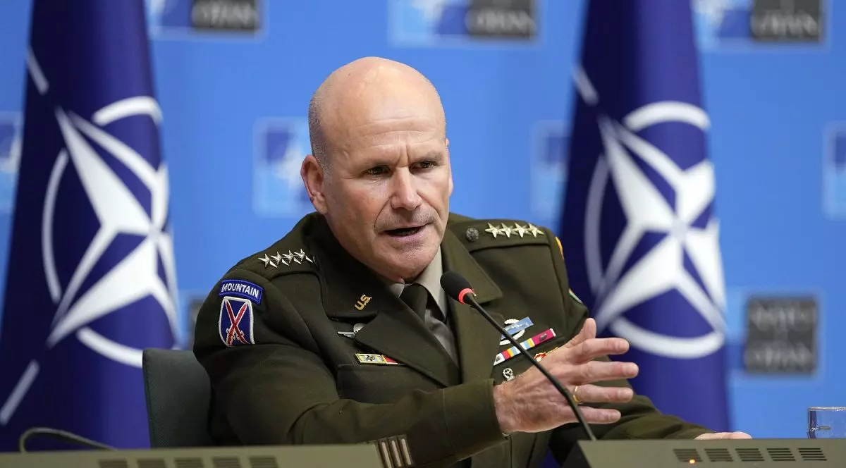 Comandantul suprem al trupelor NATO din Europa: „Rusia are mai mulți soldați acum în Ucraina decât la începutul războiului”