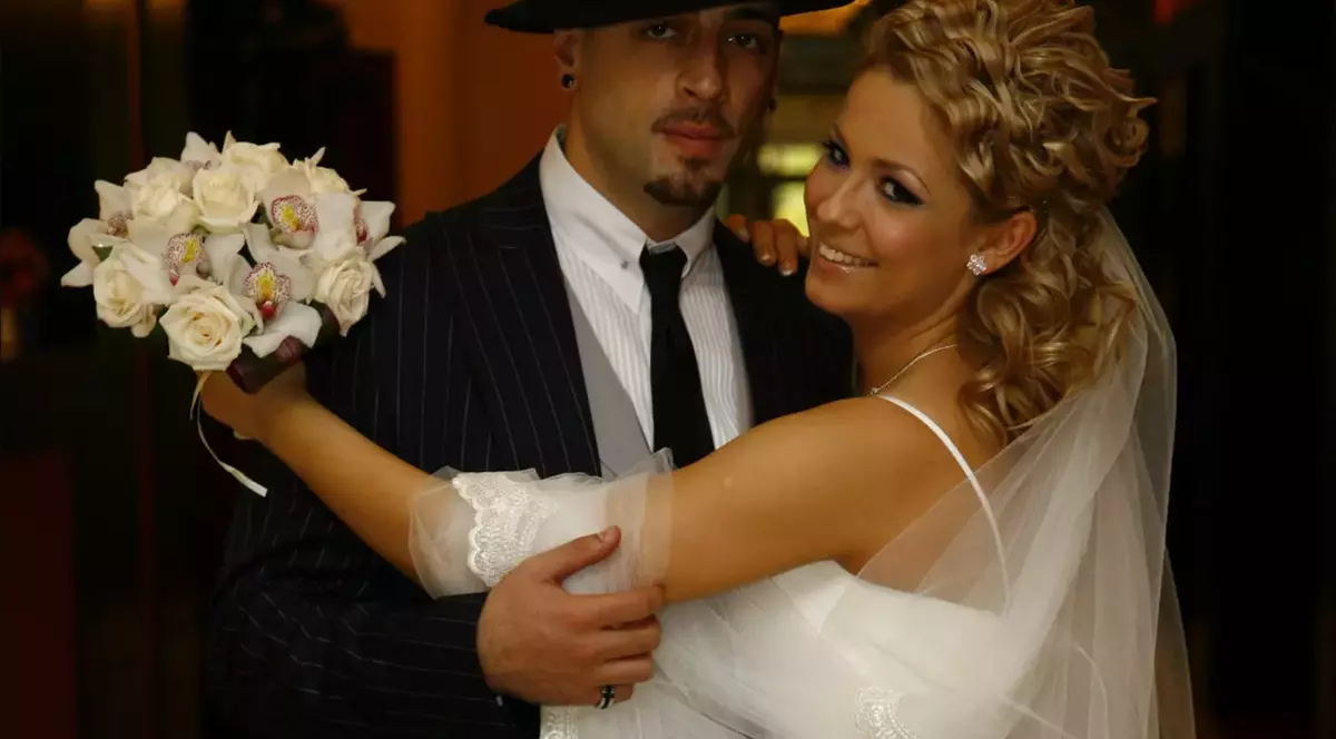 Imagini rare de la nunta în stil mafiot a lui CRBL cu Elena. S-au căsătorit în 2008, iar acum au anunțat divorțul