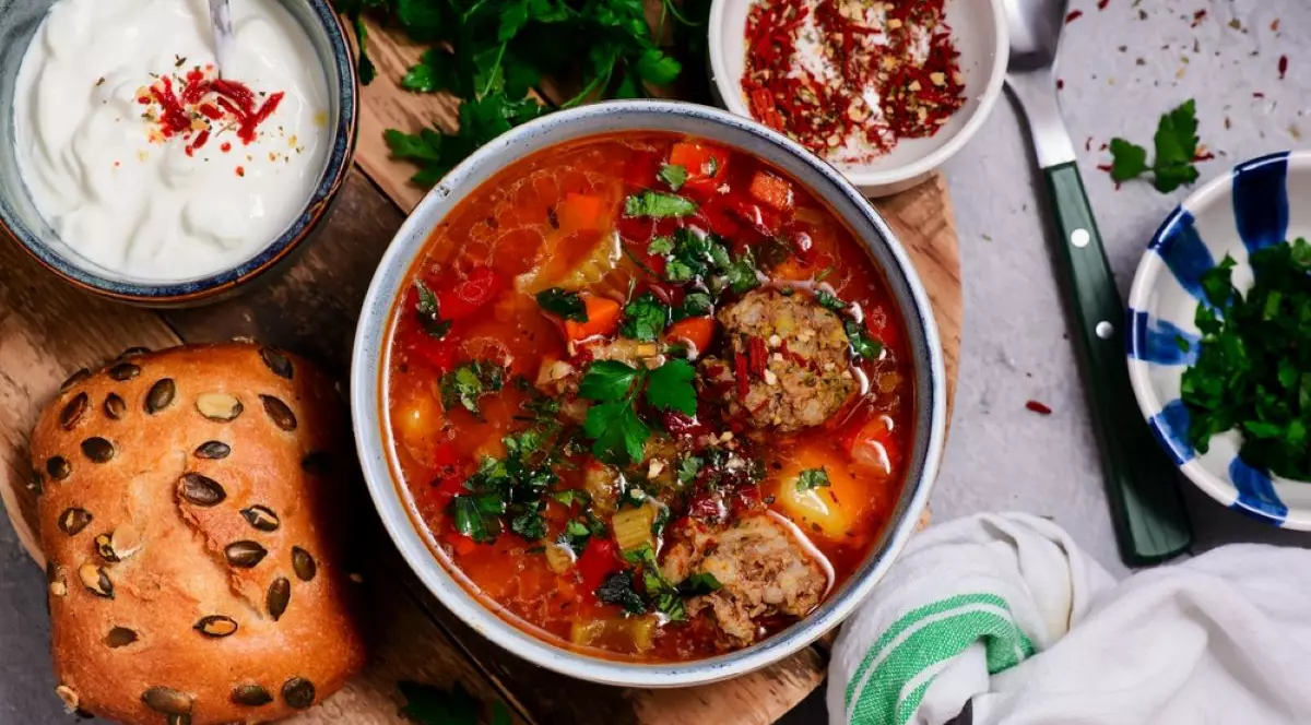 Cu ce se poate acri ciorba. Sfaturi pentru toate tipurile de ciorbă