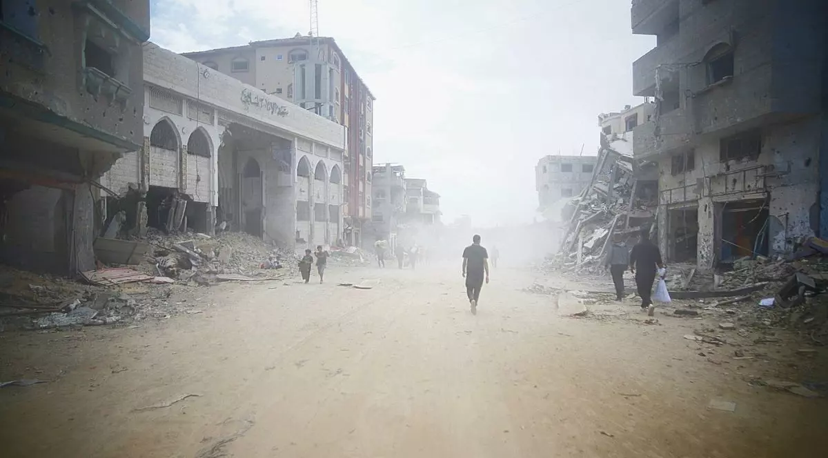 „Nu a mai rămas nimic”. Civilii au găsit un oraș în ruine la întoarcerea în Khan Younis după retragerea armatei israeliene