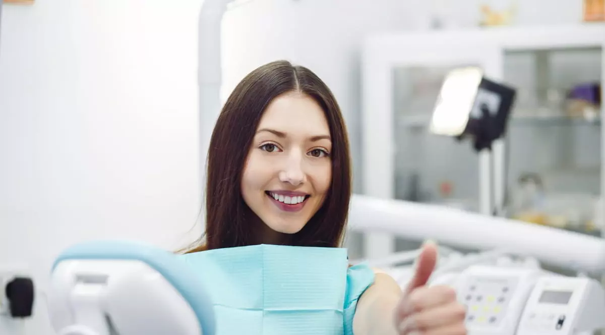 Mai bine previi cariile decât să le tratezi – Iată ce sfaturi oferă specialiștii pentru o dantură sănătoasă