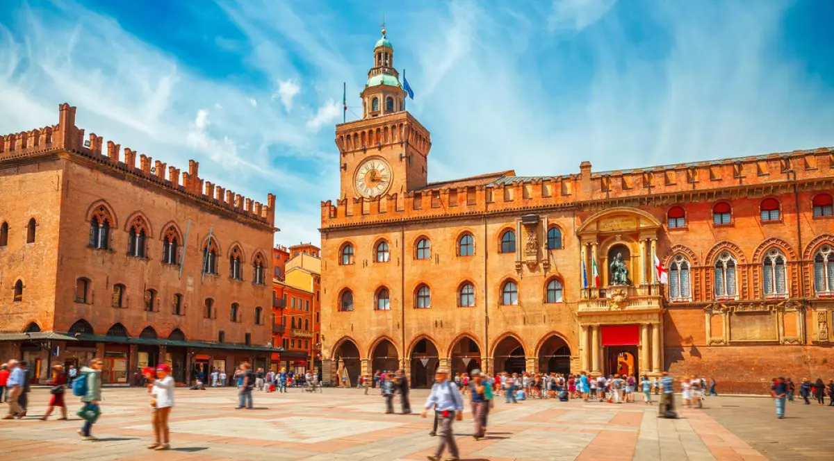 Locuri de vizitat în Bologna – cele mai impresionante obiective turistice