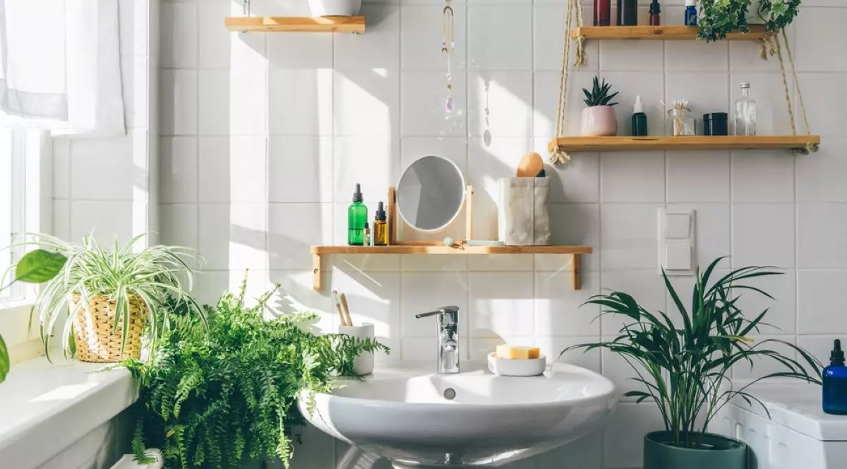Lucruri pe care nu ar trebui să le depozitezi în baie
