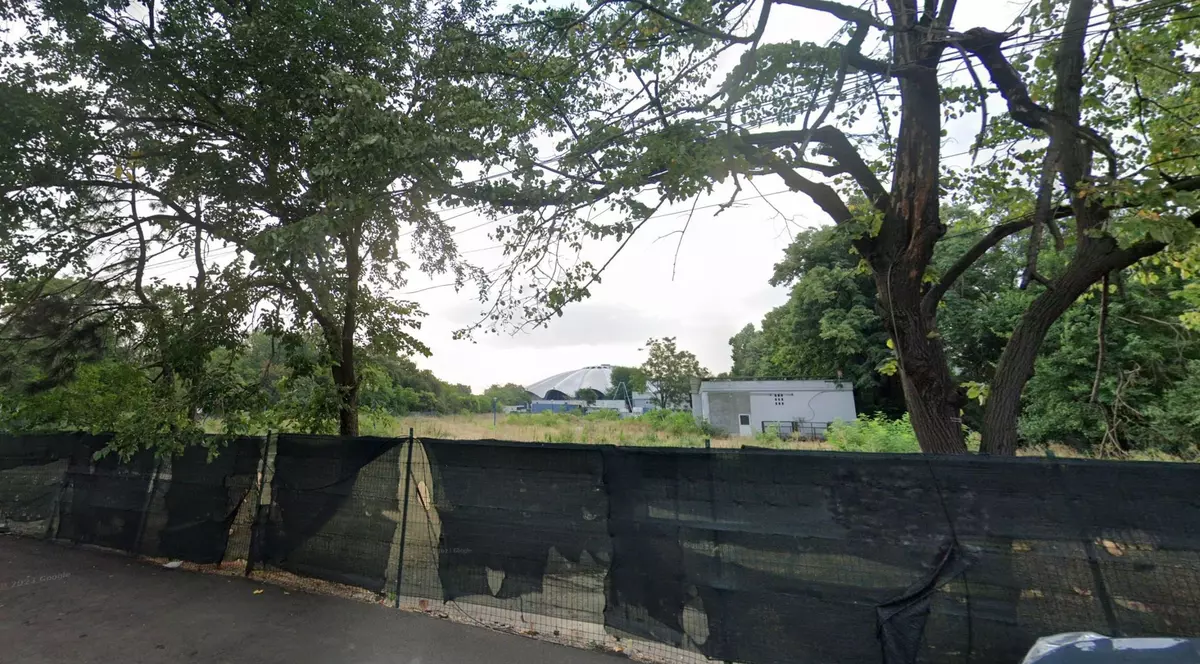 Terenul a fost retrocedat în 2006, iar în 2007 a fost cumpărat de Gheorghe Stelian FOTO Google Maps