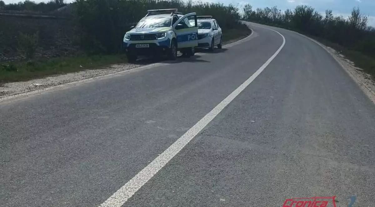 Cadavrul unei persoane, descoperit pe un câmp din Dâmboviţa, la ieșirea de pe A1