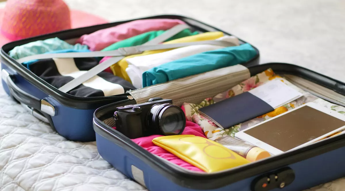 Zbori cu Avionul de Paște? Alege Bagajul de Cabină Potrivit