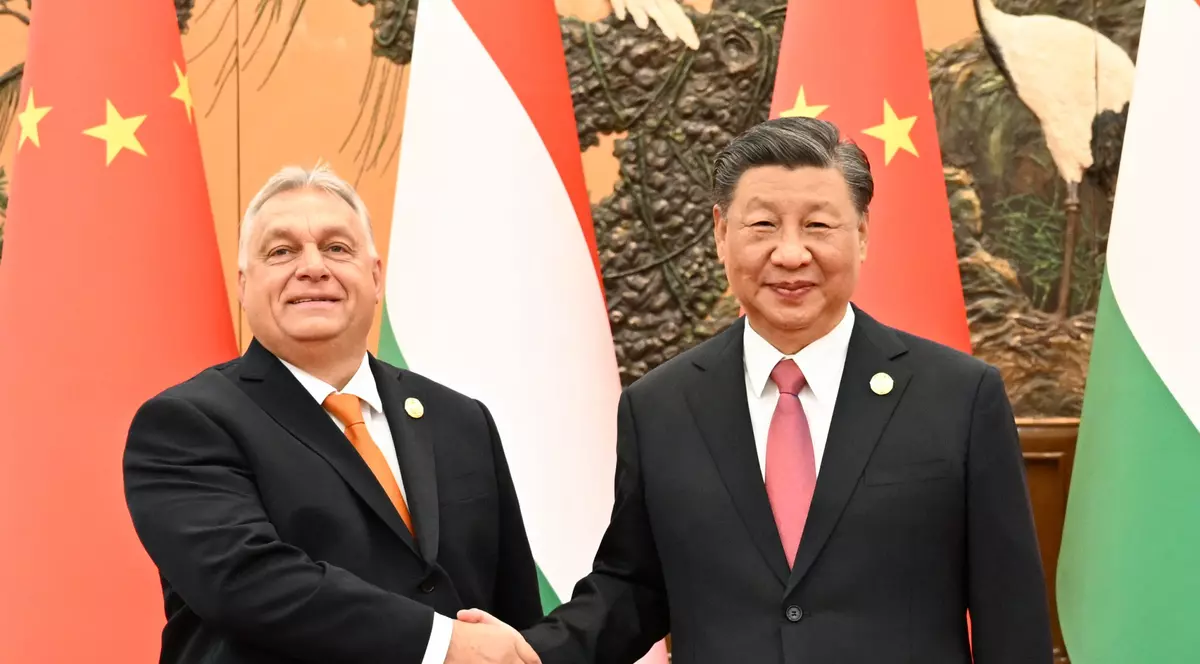 Xi Jinping, turneu diplomatic în trei țări din Europa. La începutul lunii mai el va ajunge la Budapesta, potrivit Radio Europa Liberă