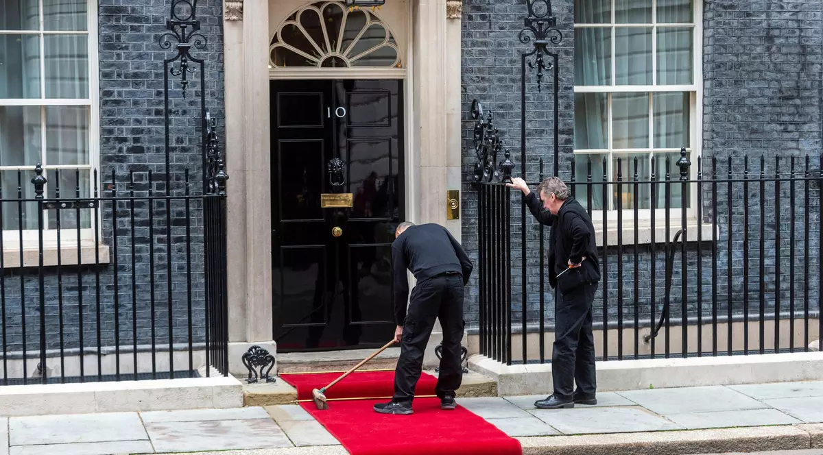 Fost premier britanic: Reşedinţa din Downing Street era „infestată cu purici"