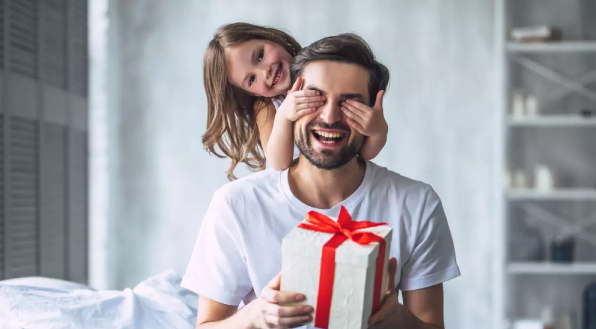 Când e ziua tatălui în 2024 - Idei de mesaje și cadouri