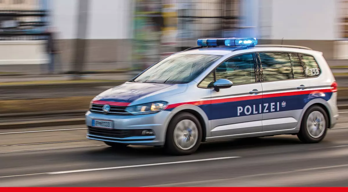 „Împușcăturile încep la 8.00”. Un elev de 15 ani care plănuia un atac și făcuse „lista morților” a fost reținut, în Austria