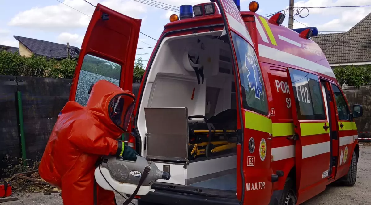 Conductă de gaz avariată în Mihăeşti, judeţul Vâlcea. 50 de persoane din 20 de gospodării au fost evacuate
