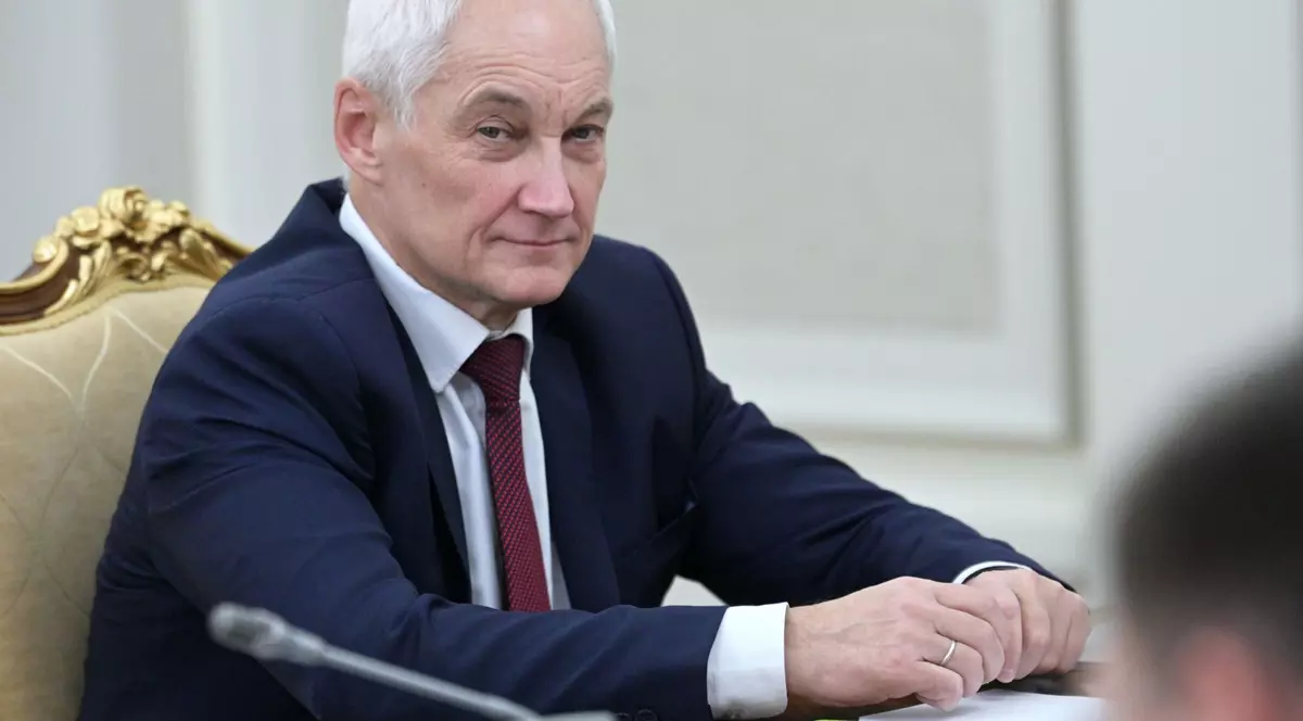 Pariul Kremlinului. Cine este Andrei Belousov, economistul cântăreț în strană numit la conducerea Ministerului rus al Apărării