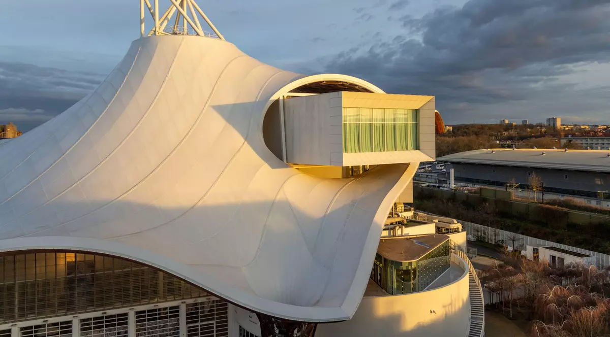 Pictura „Originea lumii” a lui Courbet, vandalizată la Centrul Pompidou-Metz. O altă operă a fost furată