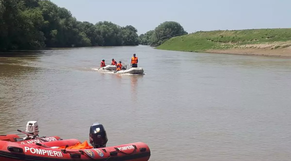 Un adolescent în vârstă de 16 ani s-a înecat în Dunăre, la Corabia
