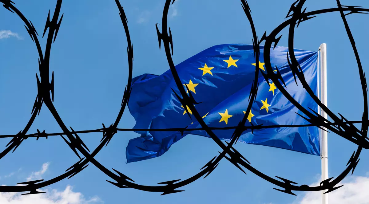 Generația „Afară cu străinii!” din Europa. Bunicii lor au declanșat revoluția sexuală, dar tinerii de azi votează cu extrema dreaptă și vor să dea timpul înapoi