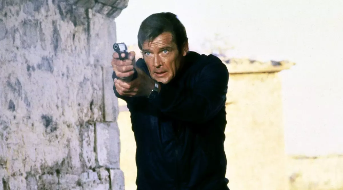 Mormântul din Monaco al legendarului actor britanic Roger Moore a fost vandalizat. Ce au luat hoții