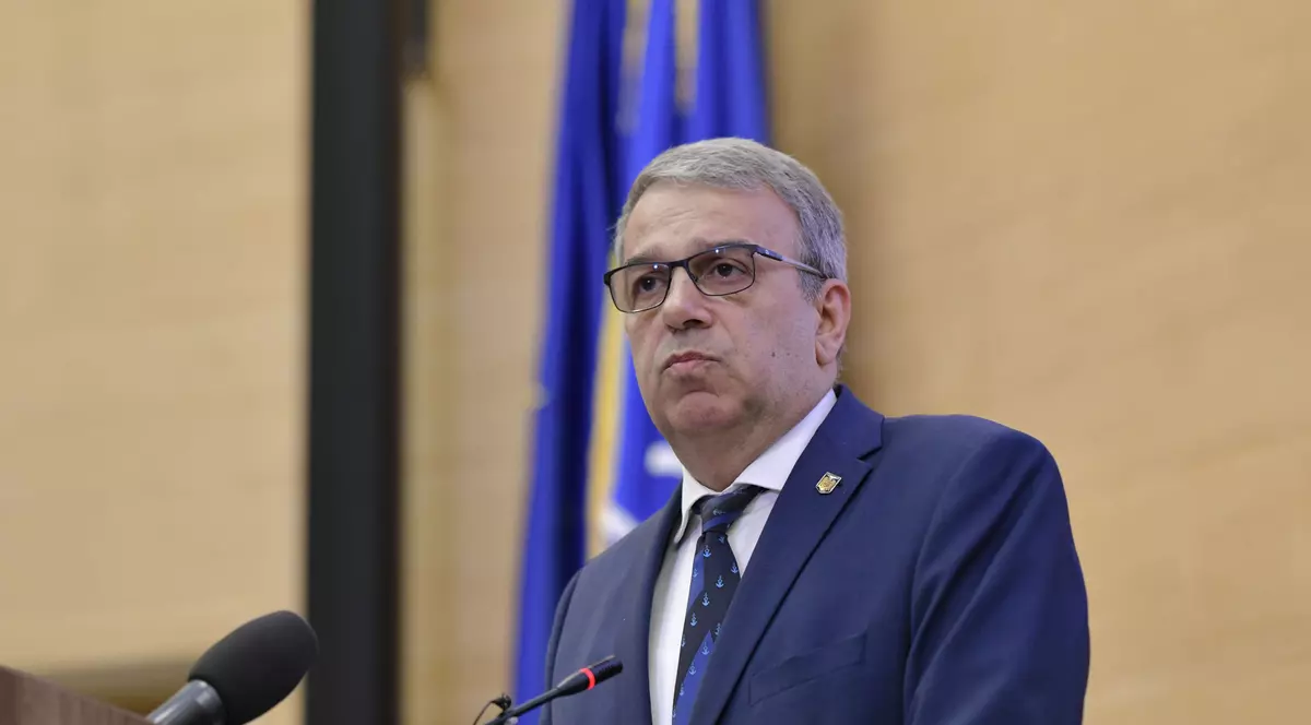 Sondaj INSCOP: Vergil Chiţac, actualul edil de la PNL, pe primul loc în cursa pentru Primăria Constanța. Ce scor înregistrează PSD și AUR