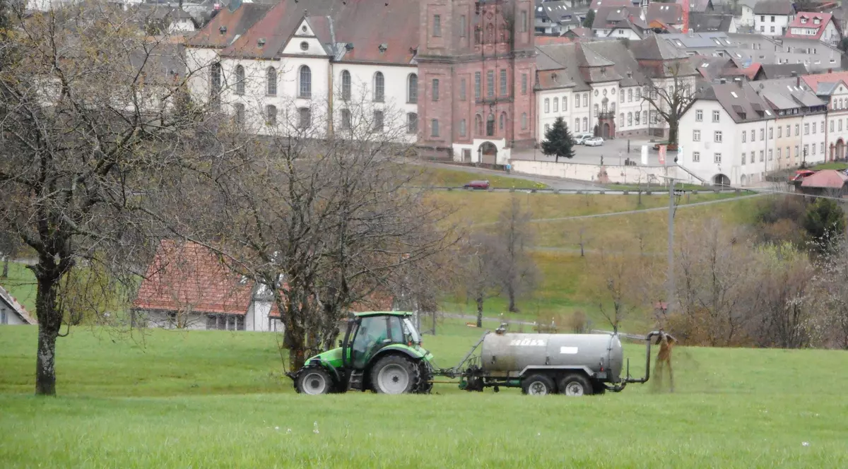 „Recoltă din sângele ucrainean”. Creștere de 920% a exportului rusesc de îngrășăminte minerale în Germania