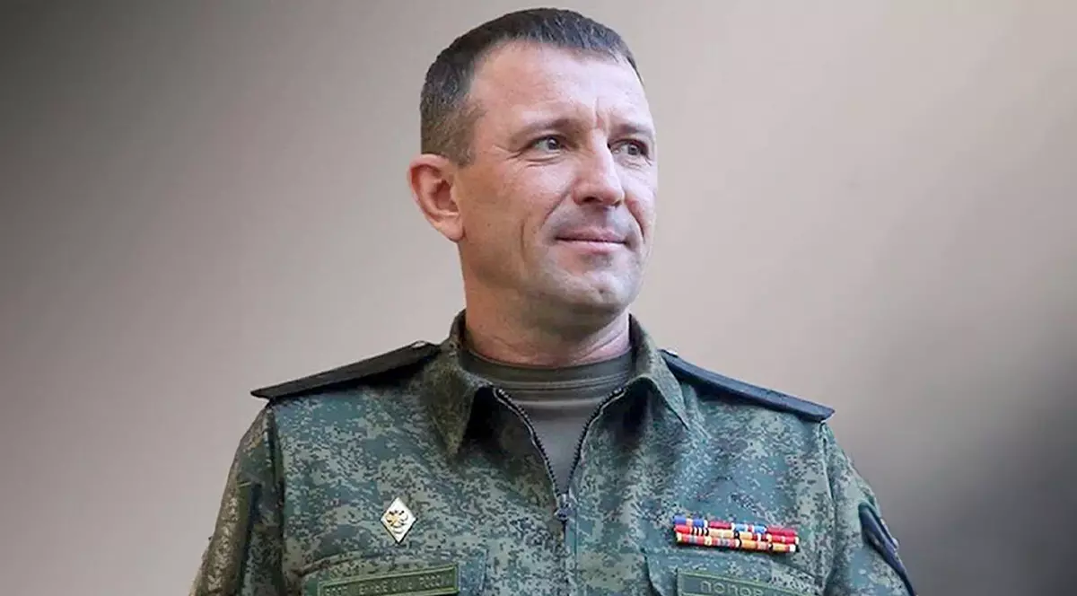 Generalul rus Ivan Popov, arestat după ce a furat mii de tone de tablă destinată liniilor defensive, a cerut să fie trimis pe front