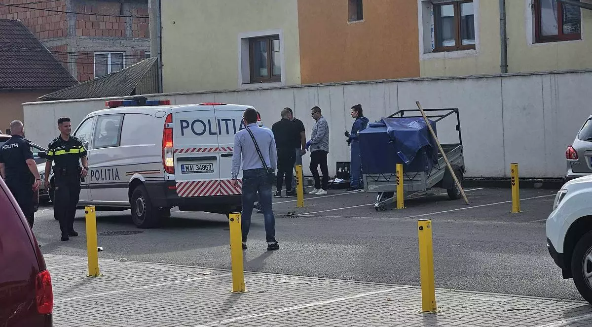 Un bărbat și două femei, reținuți în cazul crimei de la Oradea, unde o tânără a fost ucisă, băgată într-un geamantan și ascunsă într-o remorcă