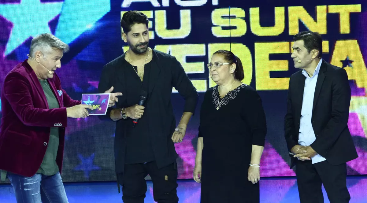 Cu ce se ocupă părinții lui Connect-R: „Mama vinde și acum ziare la tarabă, iar tata este un copil”. Cum a fost copilăria lui