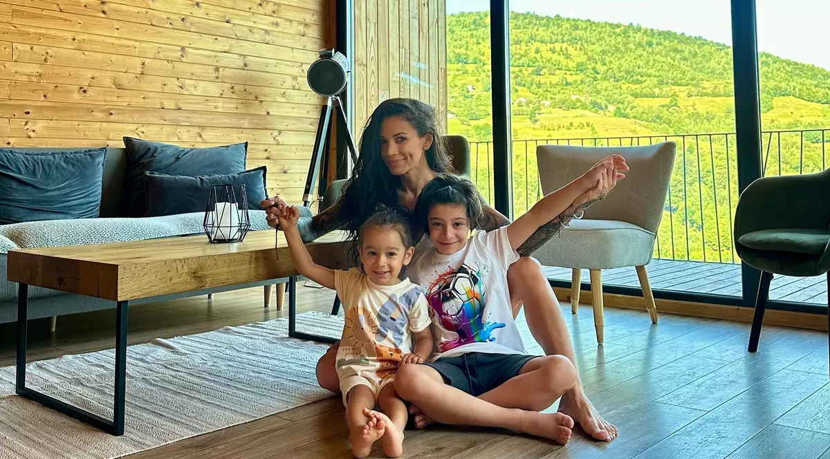 Regula pe care copiii Roxanei Vancea trebuie să o respecte. „Sunt multe lucruri de făcut. Nu sunt o psihopată”