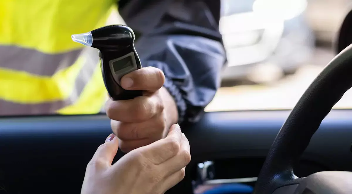 Șoferiță prinsă pe autostradă conducând cu alcoolemie de 4,85 la mie, în Germania: „Îți trebuie antrenament pentru cifra asta”