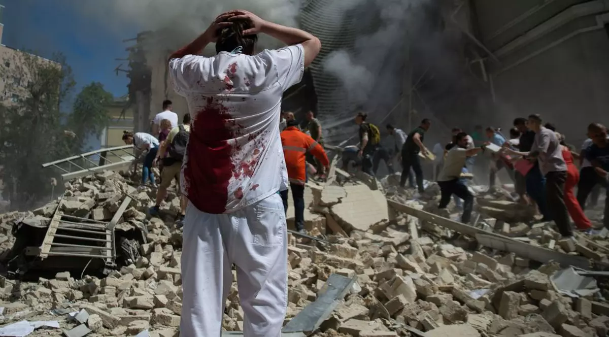 Sondaj. 44% dintre ucraineni cred că trebuie negociată pacea cu Rusia, însă majoritatea nu sunt de acord cu termenii lui Putin