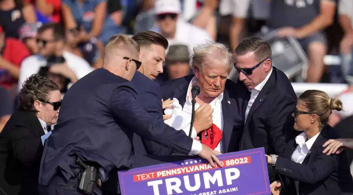 VIDEO Donald Trump a acceptat nominalizarea republicană pentru funcția de președinte al SUA: „Nu ar fi trebuit să fiu aici în seara asta”. Ce a spus despre tentativa de asasinat