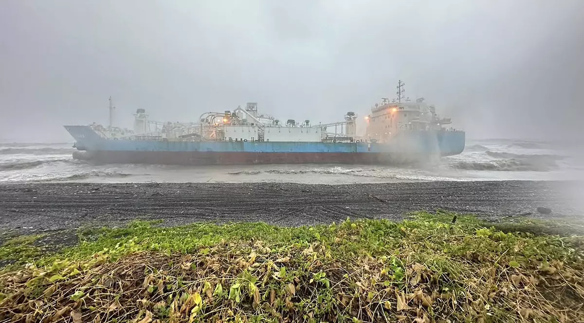 Taifunul Gaemi, cel mai puternic din ultimii opt ani, a scufundat un cargobot în largul Taiwanului