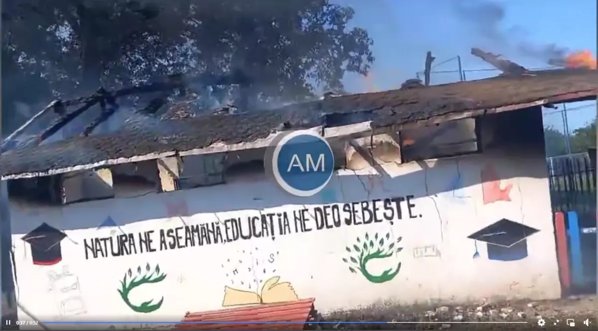 Un elev din Mehedinți a dat foc școlii unde învăța, după ce a fost lăsat repetent