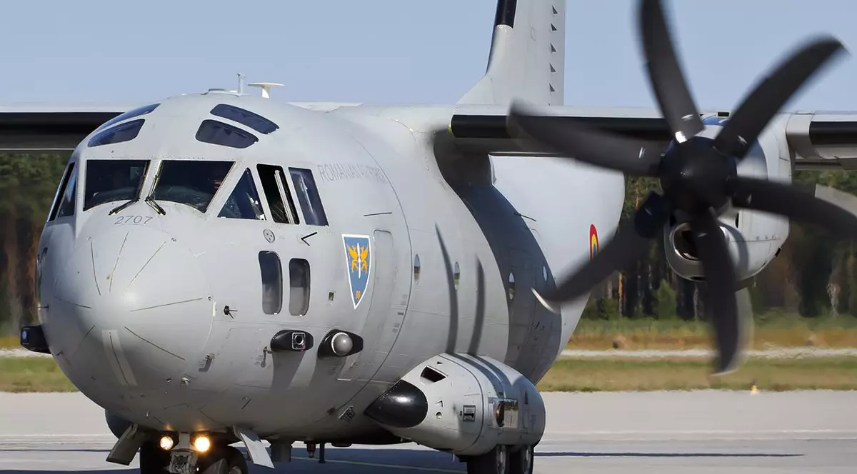 Delegaţia României a plecat spre summitul NATO de la Washington cu un avion militar, din cauza anulării curselor TAROM